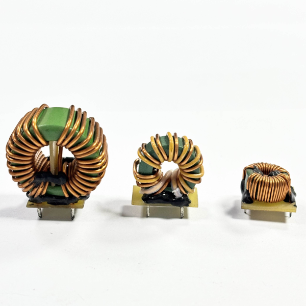 フェライトコアトロイダルコモンモードチョークコイル（パワーEMIフィルター用途）
